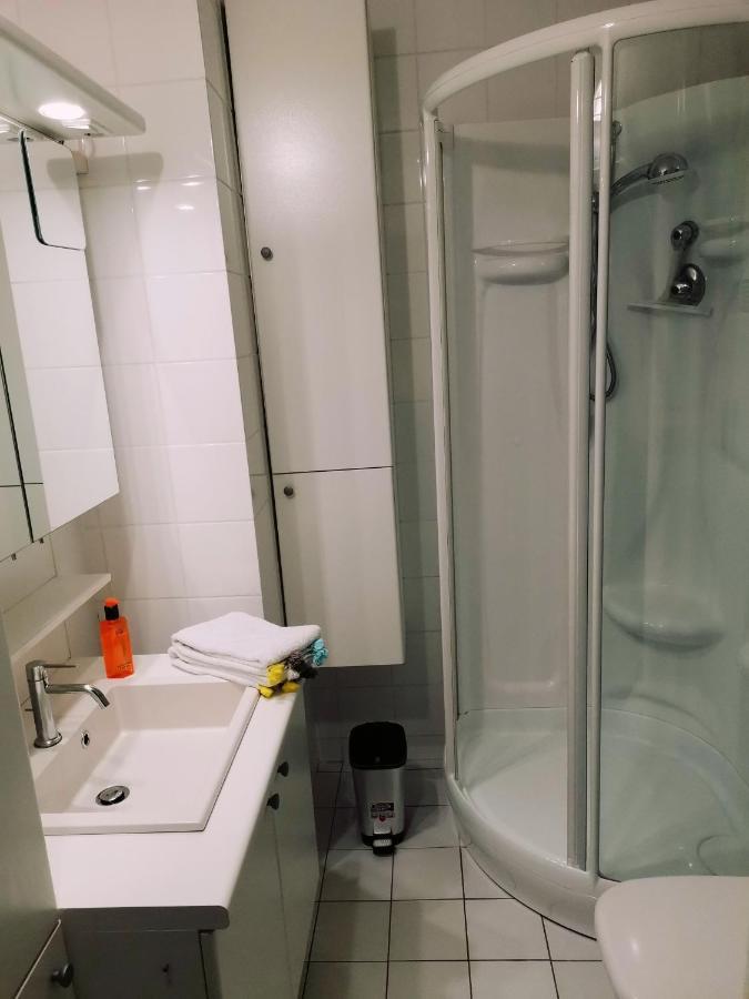 Modern Studio Direct Seaview & Free Parking Остенде Экстерьер фото
